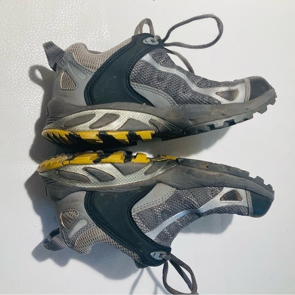 VASQUE  Sz 8.5 W or 7 M Grey Lace Up Sneakers - Picture 11 of 12